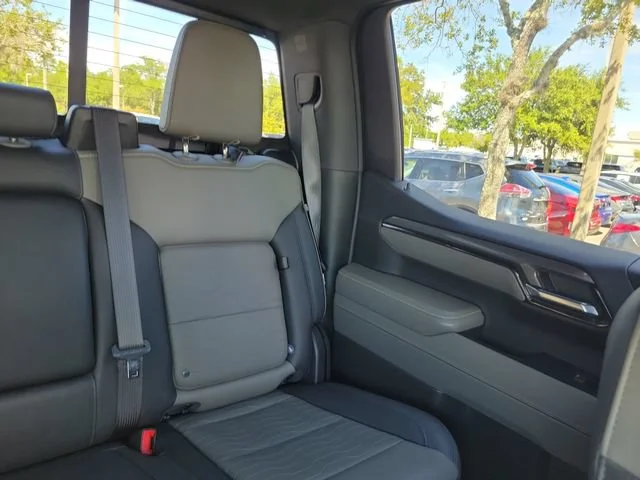 2022 Chevrolet Silverado 1500 ZR2 - Photo 18