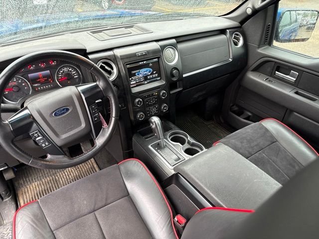 Used 2014  Ford Limited image 25