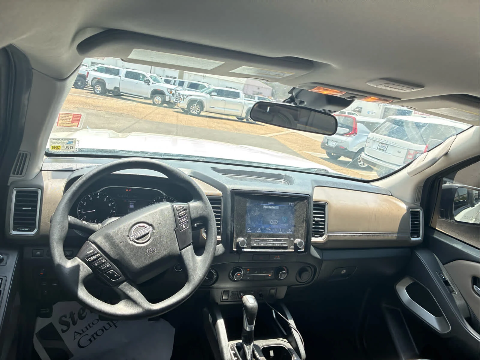 Used 2022 Glacier White Nissan SV image 13