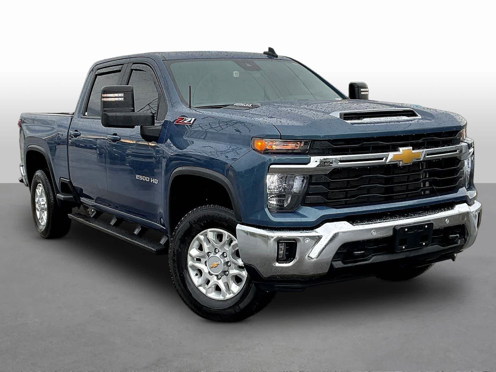 Certified Used 2025 Lakeshore Blue Metallic Chevrolet LT image 1