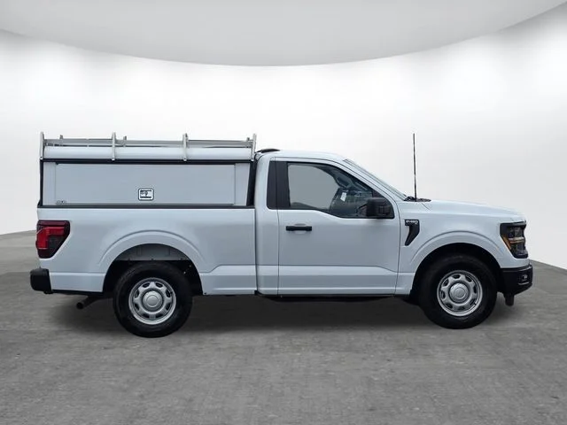 Used 2024 Oxford White Ford XL image 3
