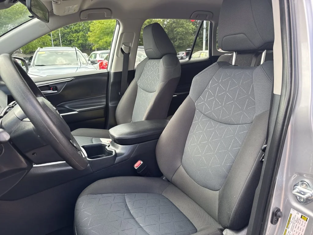 Used 2025 Silver Toyota XLE image 15