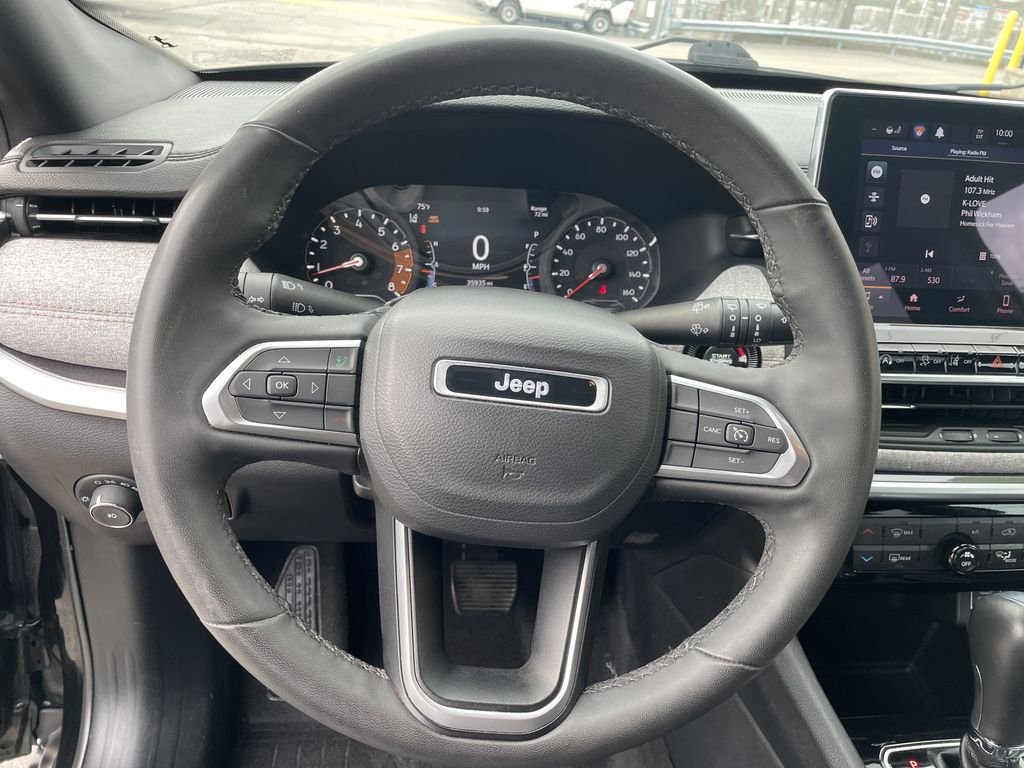 Used 2023 Black Jeep Latitude Lux image 16