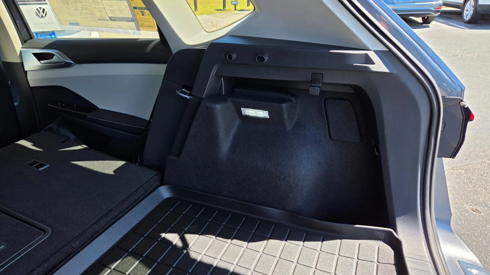 2025 Volkswagen Taos SE - Photo 65