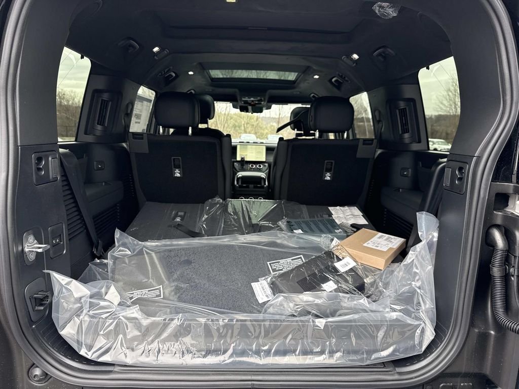 New 2026 Borasco Grey Land Rover X image 15