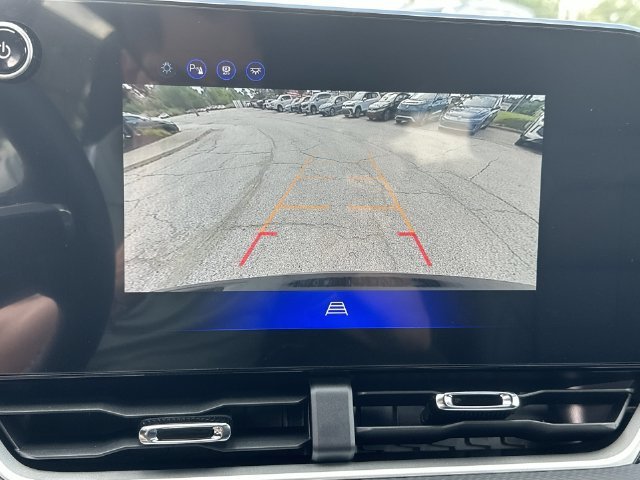 2027 Chevrolet Equinox LT - Photo 25