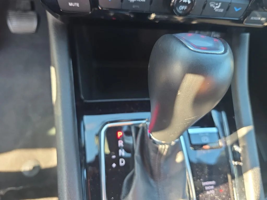 Used 2025 Red Jeep Limited image 18