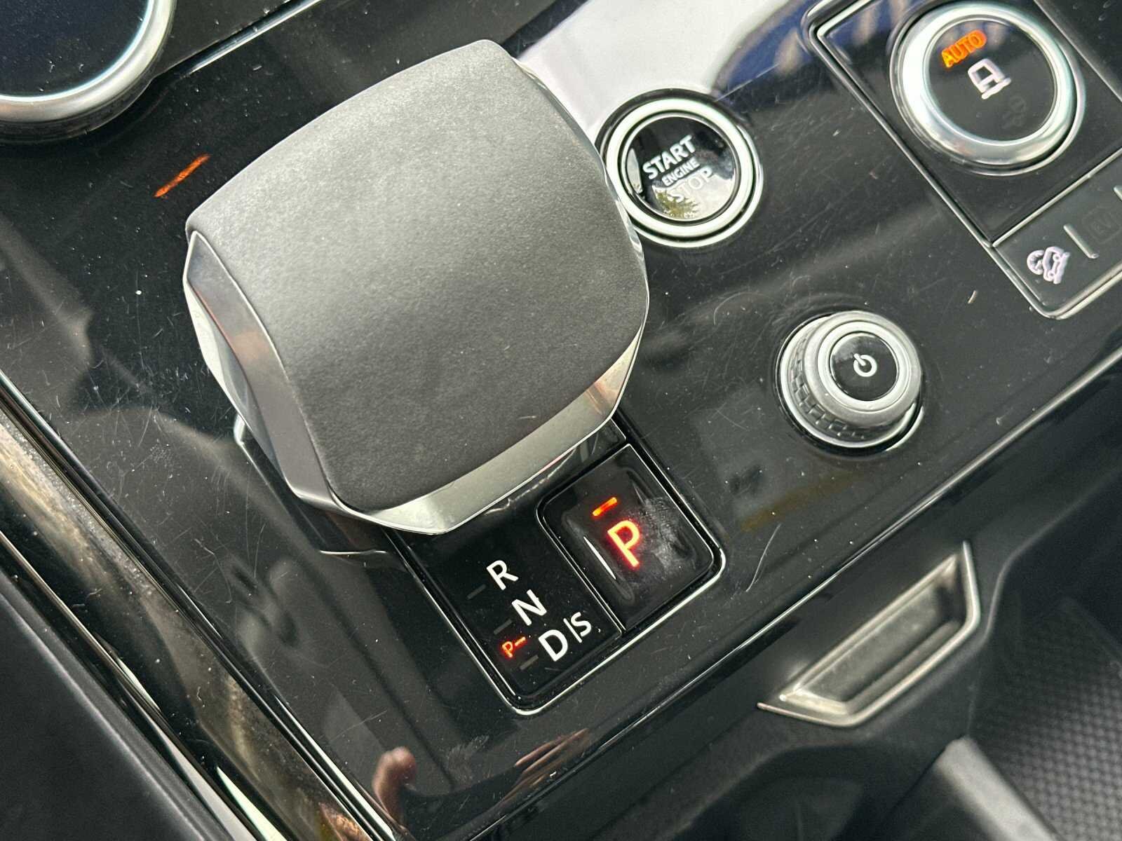 Used 2023 Santorini Black Metallic Land Rover SE Dynamic 4D Sport Utility image 26