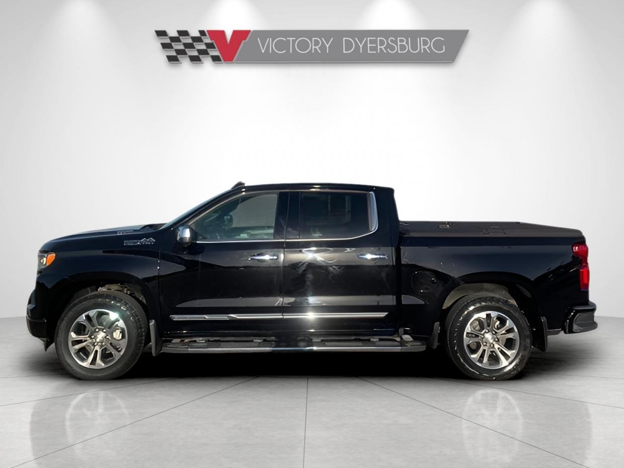 Used 2023 Black Chevrolet High Country image 5