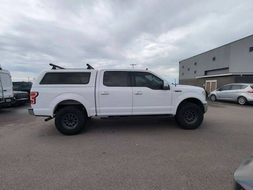 Used 2019 Oxford White Ford Lariat image 8
