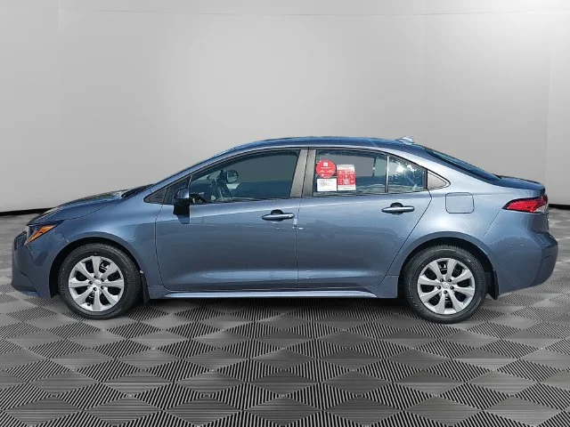 New 2027 Celestite Toyota LE image 2