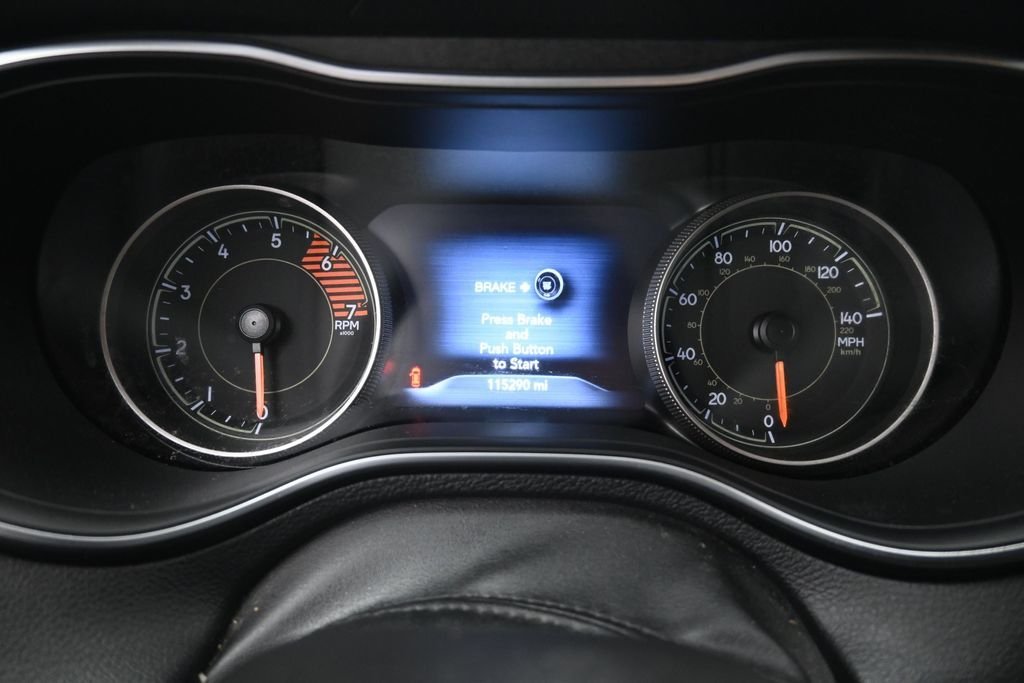 Used 2020 Velvet Red Pearlcoat Jeep Trailhawk image 14