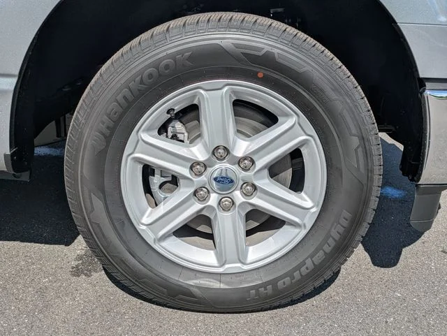 New 2026 Iconic Silver Metallic Ford Lariat® image 11