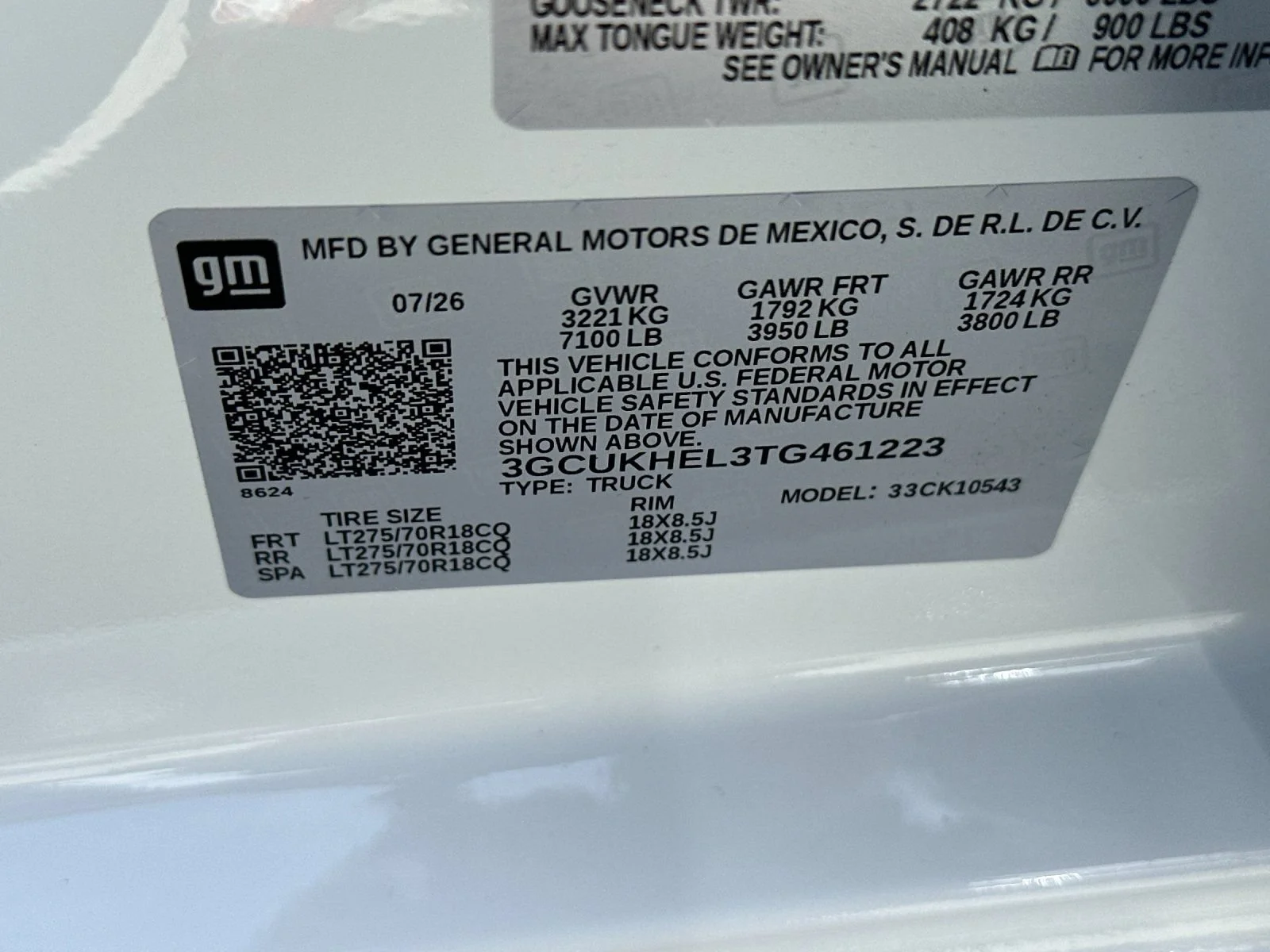 New 2026 Summit White Chevrolet ZR2 image 28