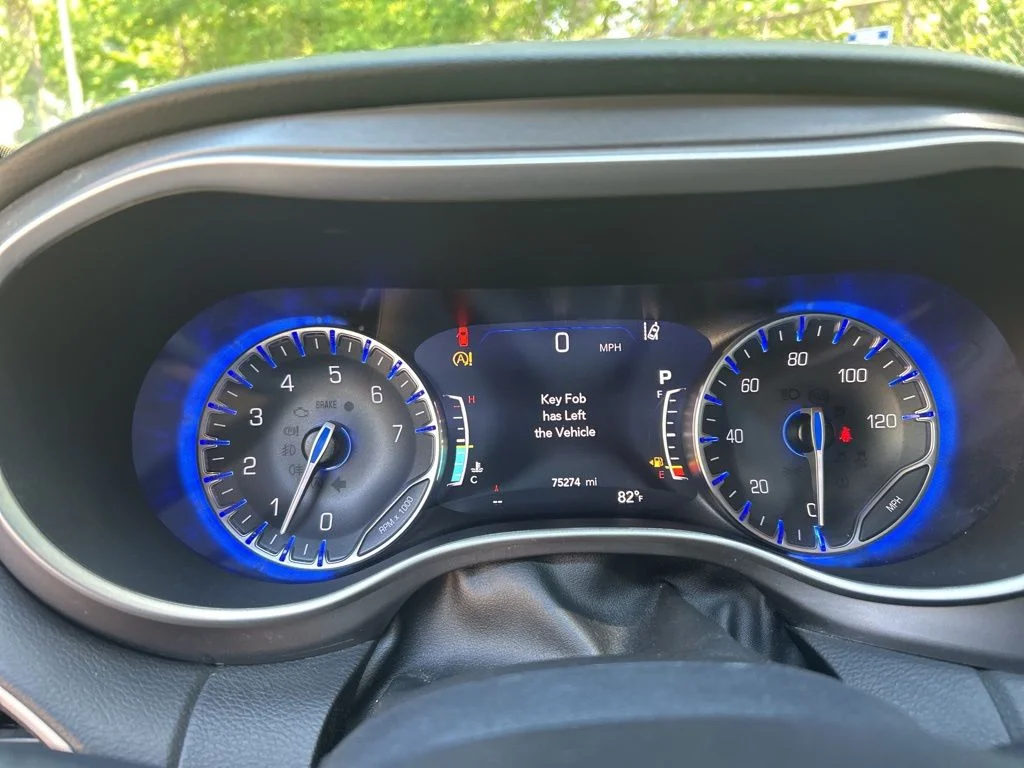 Used 2022 White Chrysler Touring L image 19