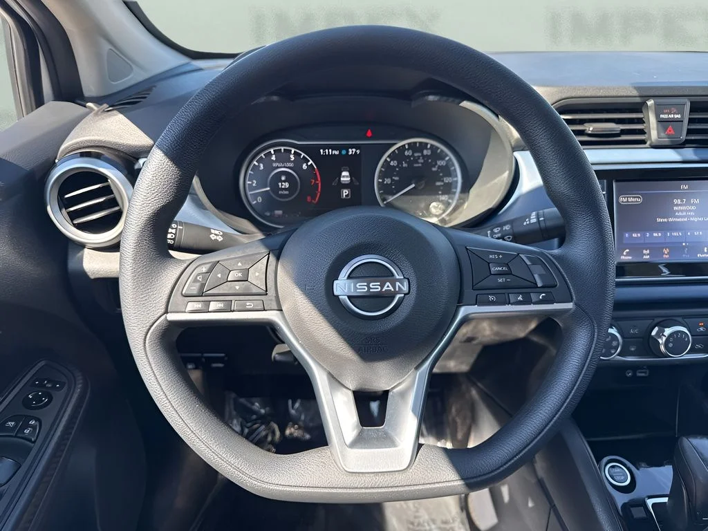 Used 2025 White Nissan 1.6 SV image 12