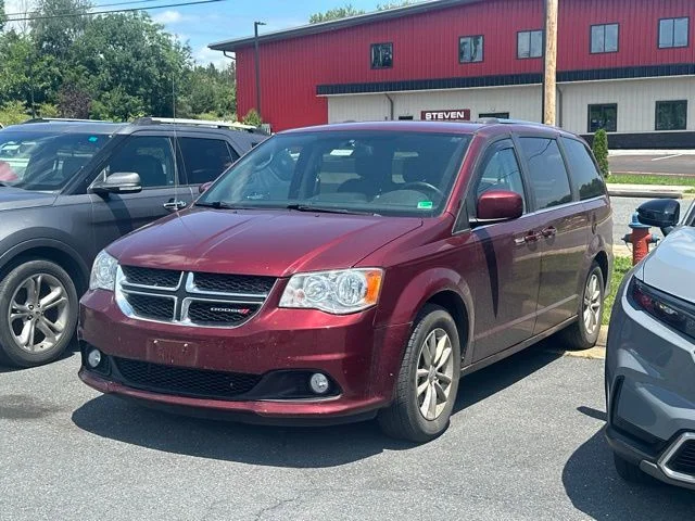 Used 2019 Red Dodge SXT image 1