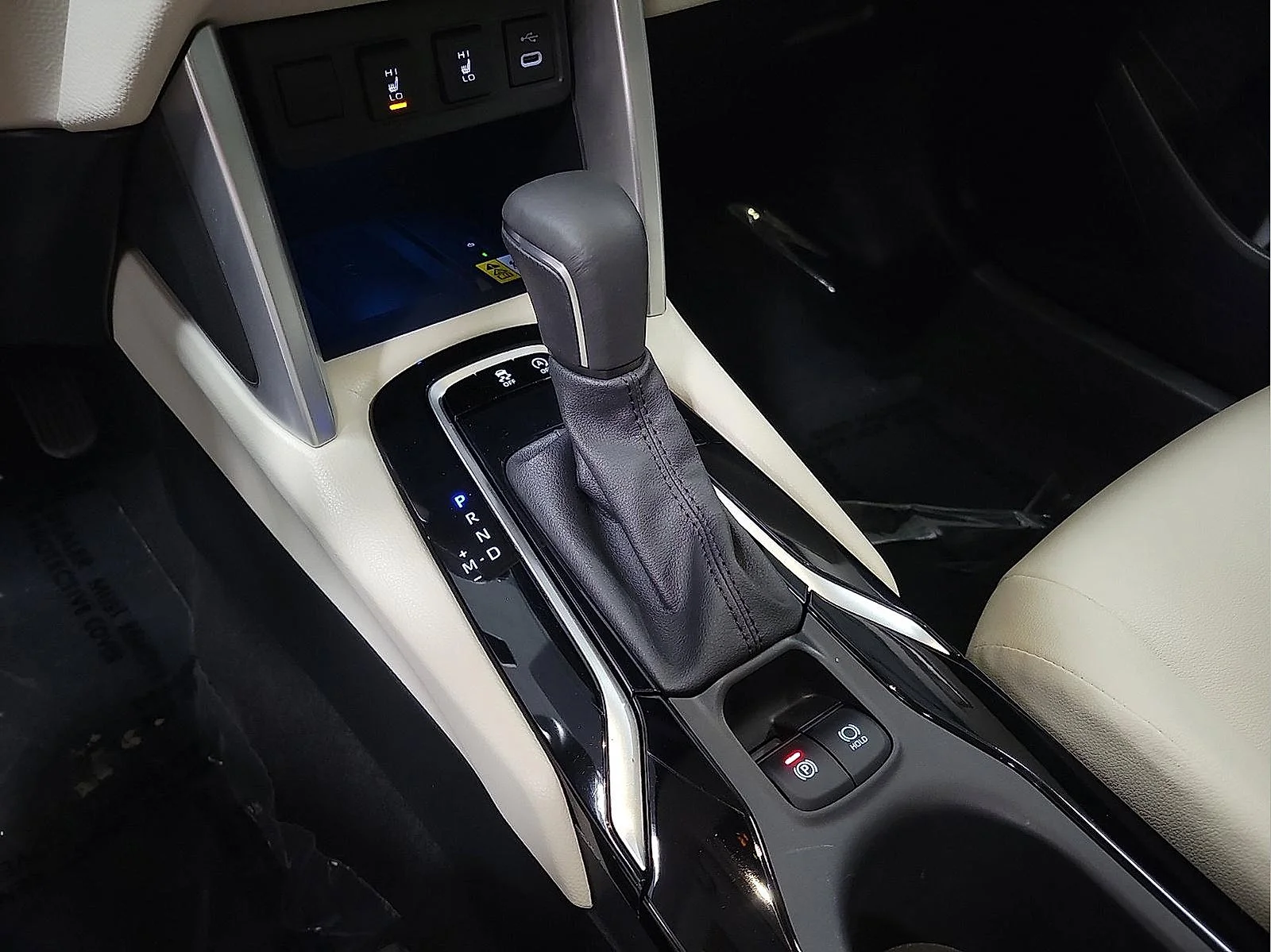 Certified Used 2023 Silver Toyota XLE image 19