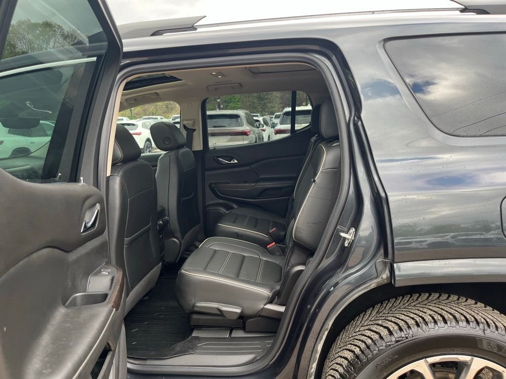 Used 2022 Hunter Green GMC Denali image 31