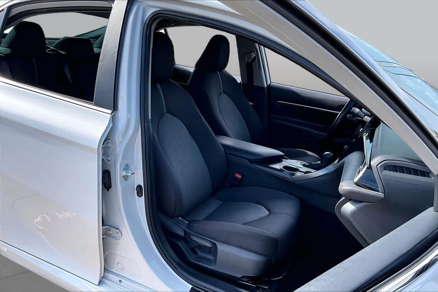 Used 2022 Ice Edge Toyota LE image 9
