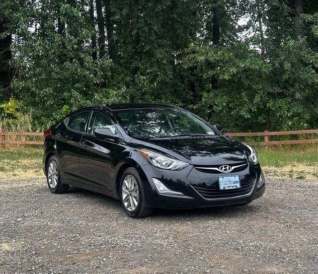 Used 2014 Hyundai Elantra SE with VIN KMHDH4AE3EU104733 for sale in Gladstone, OR