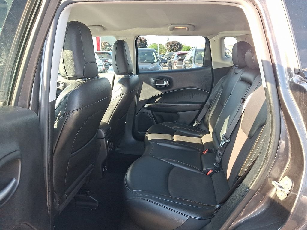 Used 2021 Gray Jeep Latitude image 10