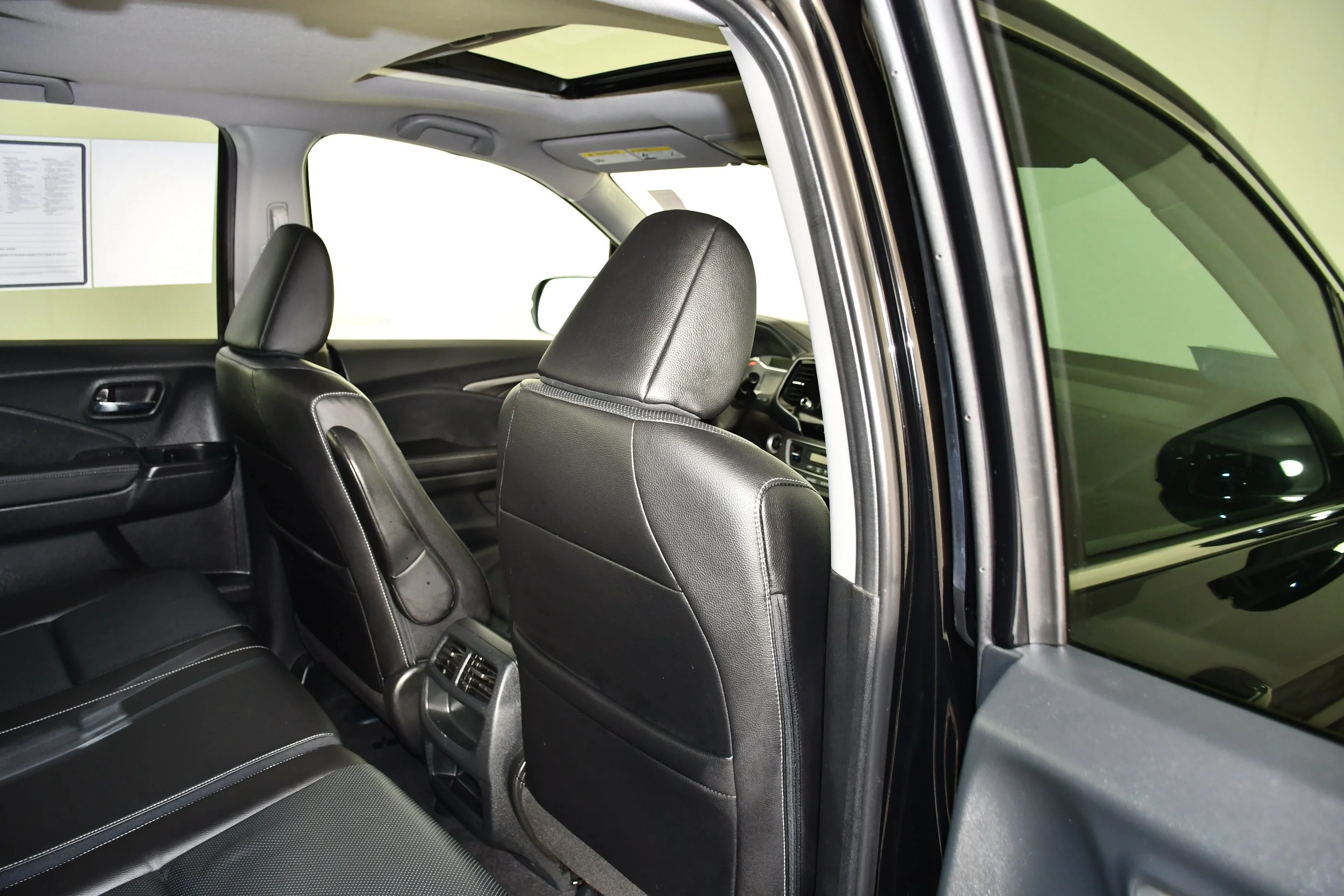 Certified Used 2023 Crystal Black Pearl Honda RTL image 46