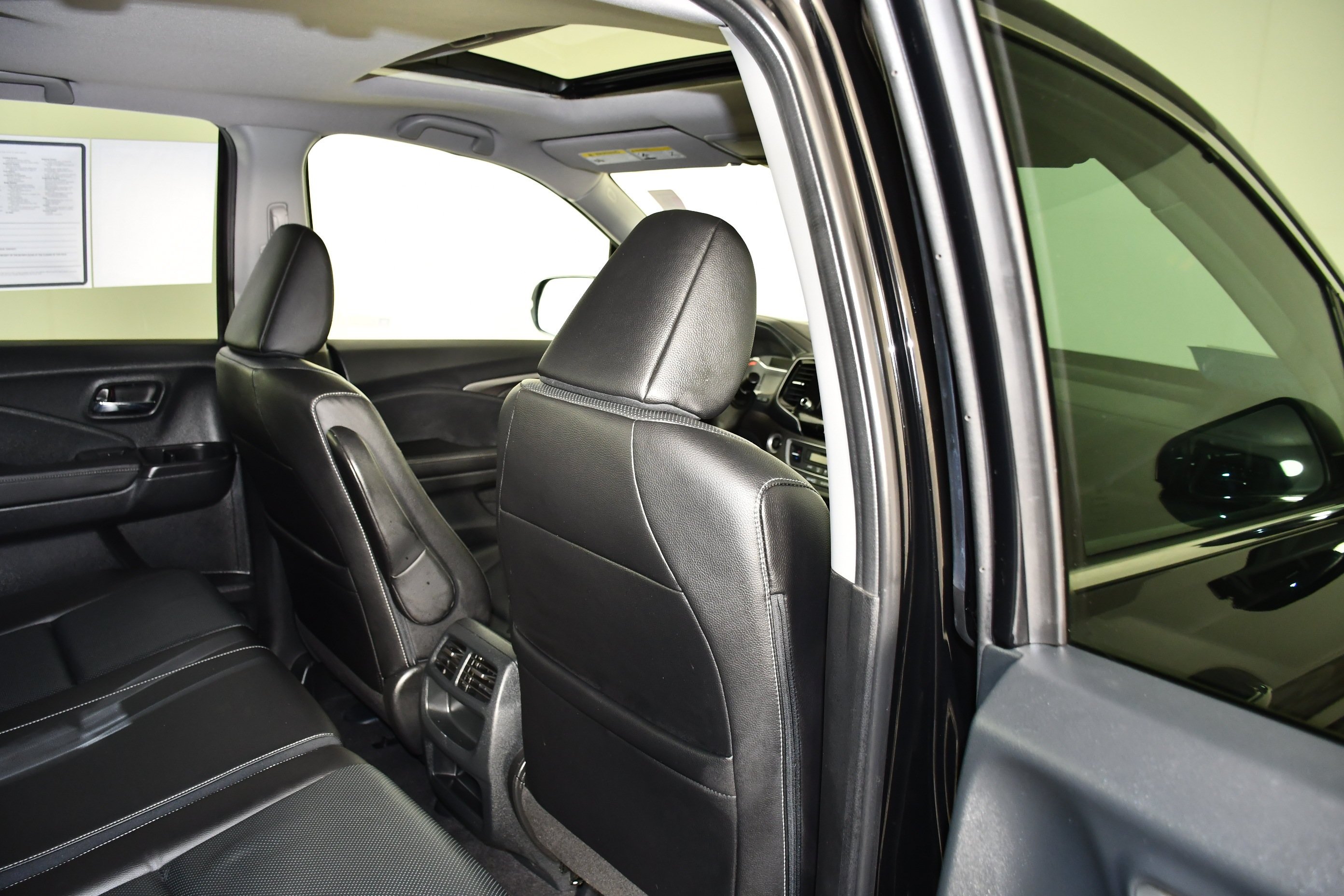 Certified Used 2023 Crystal Black Pearl Honda RTL image 46