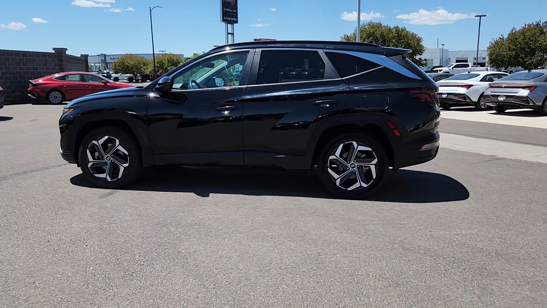 Used 2024 Black Pearl Hyundai SEL image 2