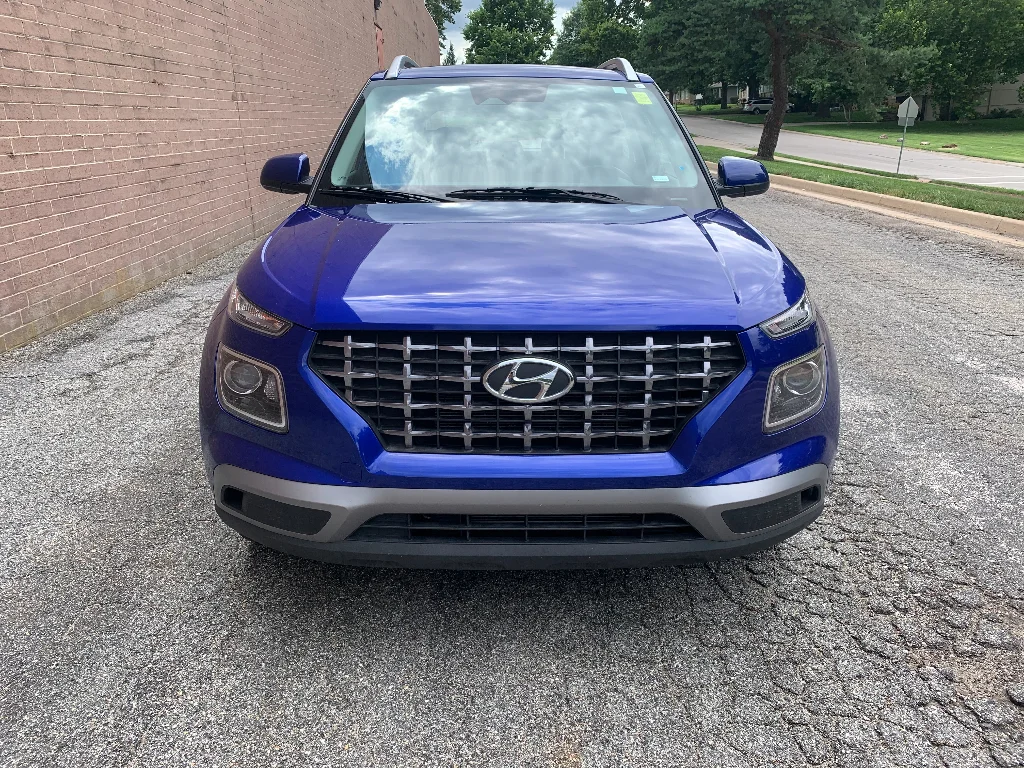 Used 2025 Intense Blue Hyundai SEL image 8