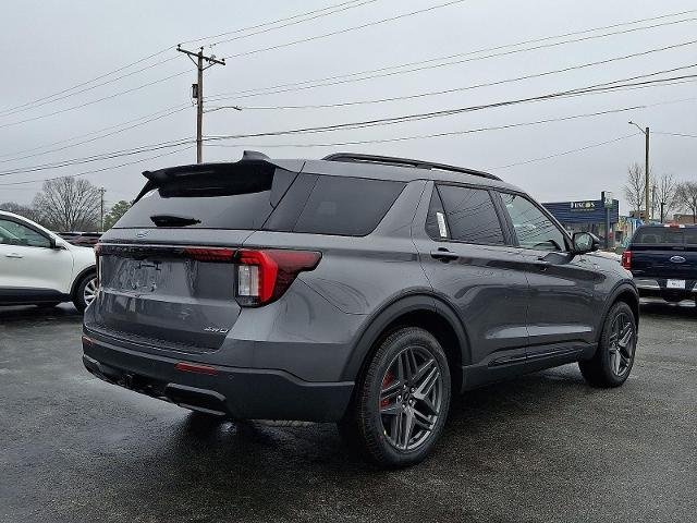 New 2026 Carbonized Gray Metallic Ford ST-Line image 24