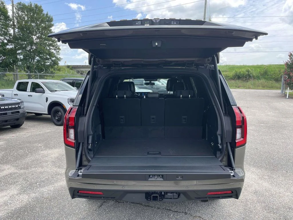 New 2027 Marsh Gray Ford Tremor® image 10