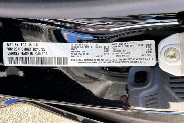 New 2026 Chrysler Pacifica Select 4D Passenger Van