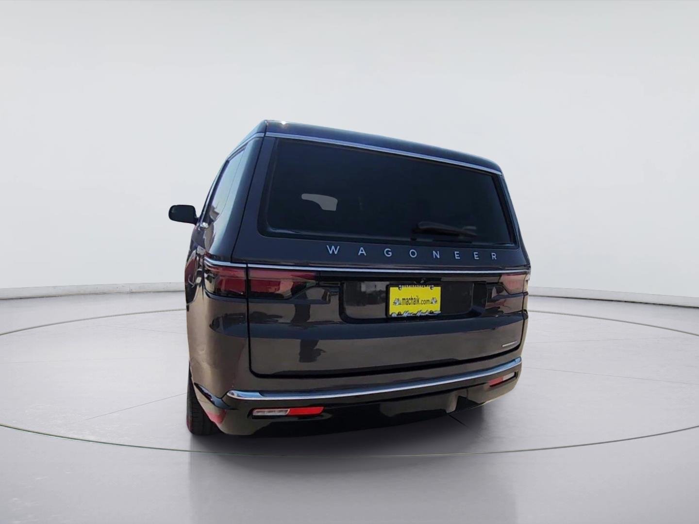 2022 Jeep Wagoneer photo 7 of 36