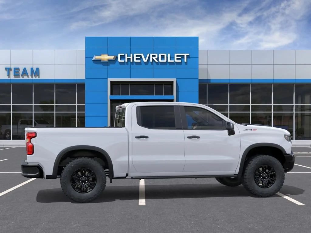 New 2026 Summit White Chevrolet ZR2 image 5