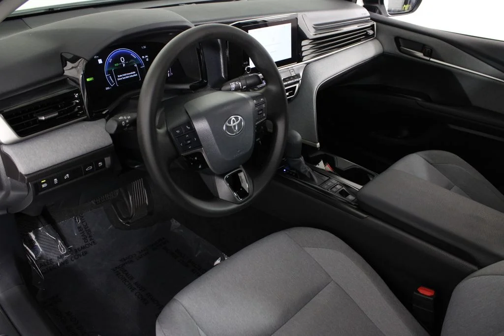 Used 2026 White Toyota LE image 18