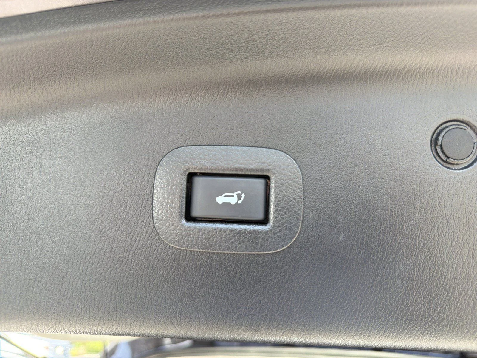 Used 2022 Gray INFINITI LUXE image 13
