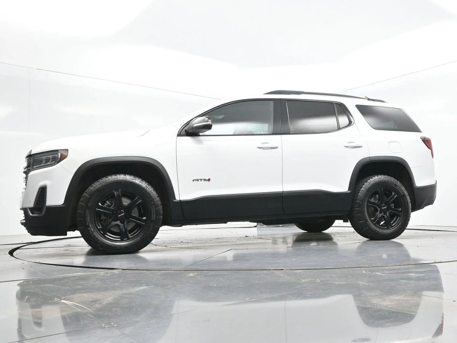 Used 2023 Summit White GMC AT4 image 47