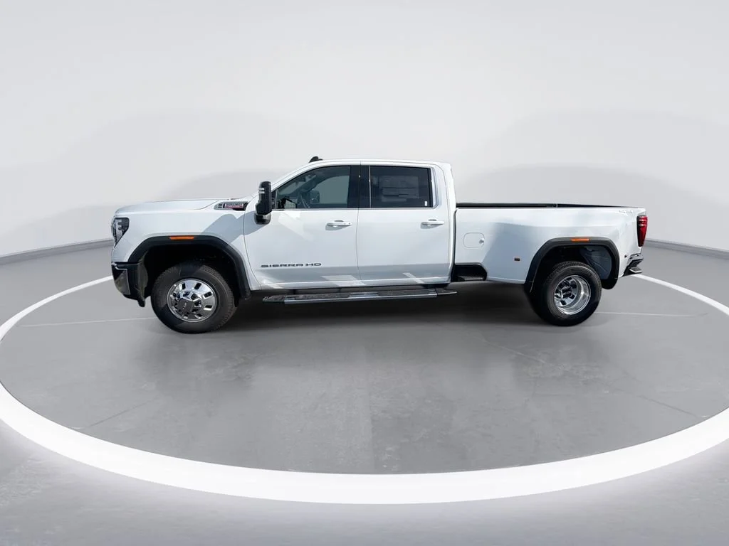 New 2026 Summit White GMC SLE DRW image 5