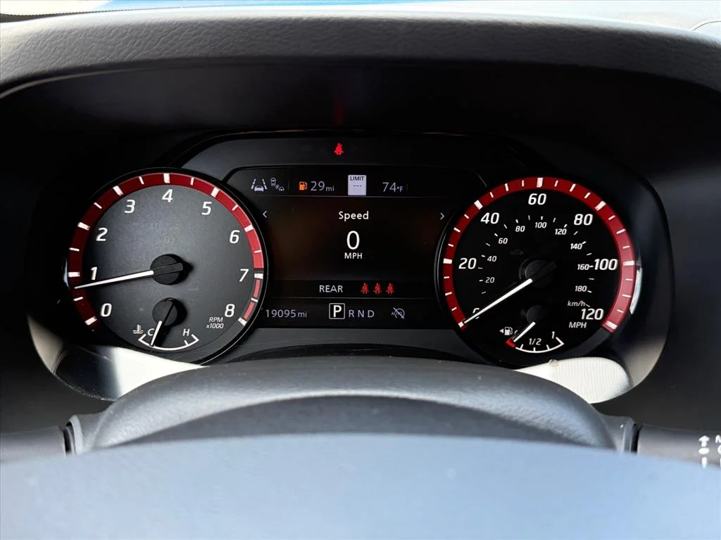 2025 Nissan Frontier PRO-X - Photo 16