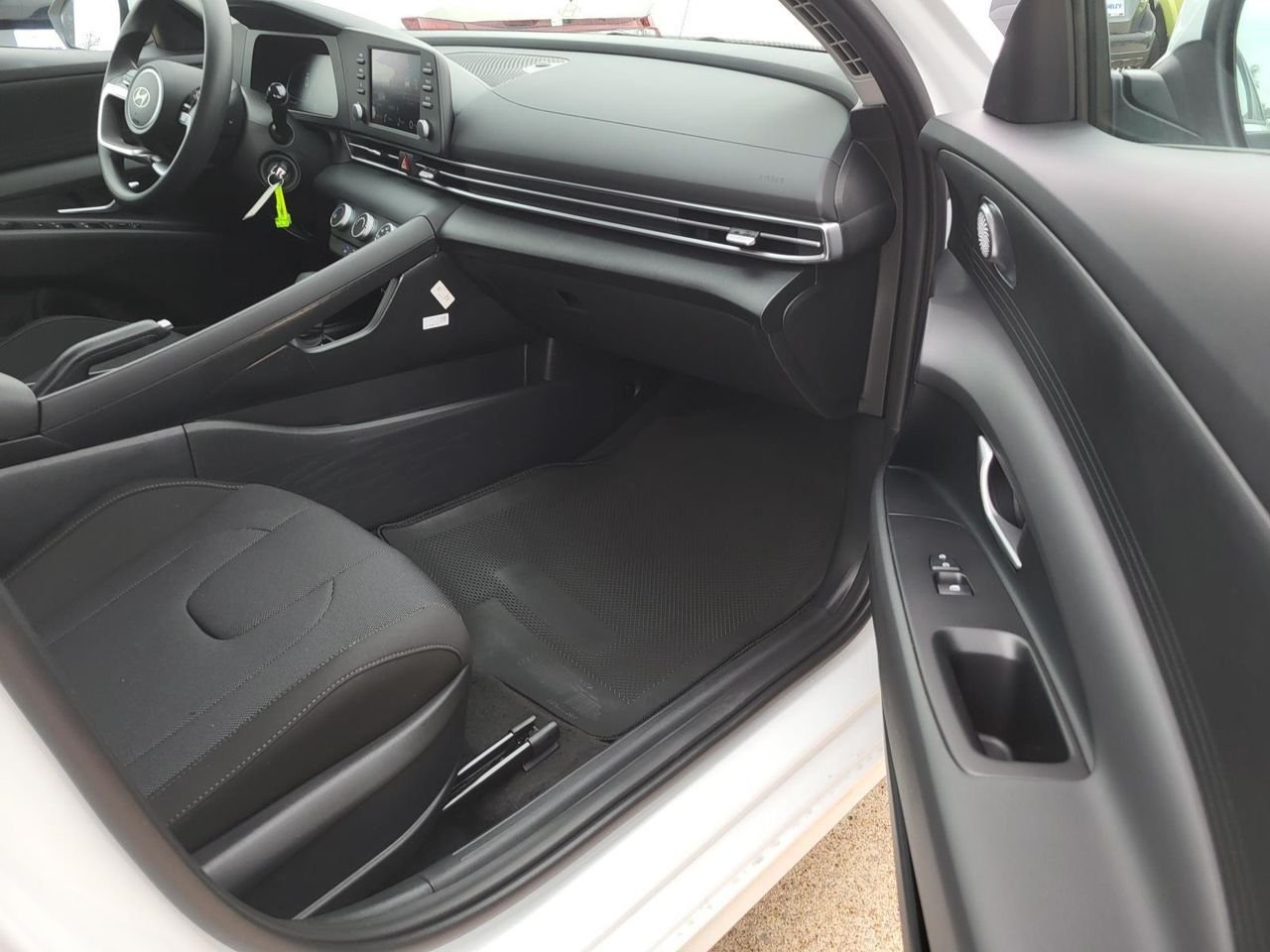 New 2026 Serenity White Hyundai SE image 7