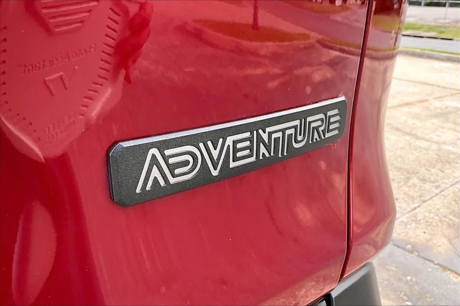Used 2019 Ruby Flare Pearl Toyota Adventure image 10