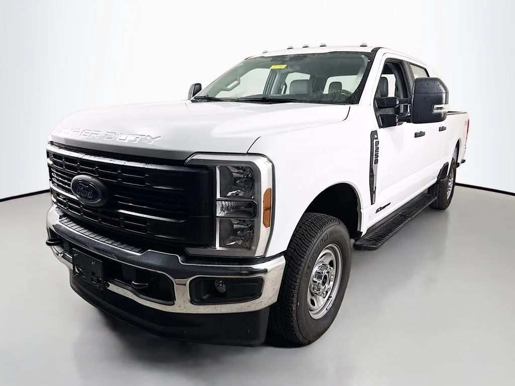 New 2026 Oxford White Ford F-250® XL image 3