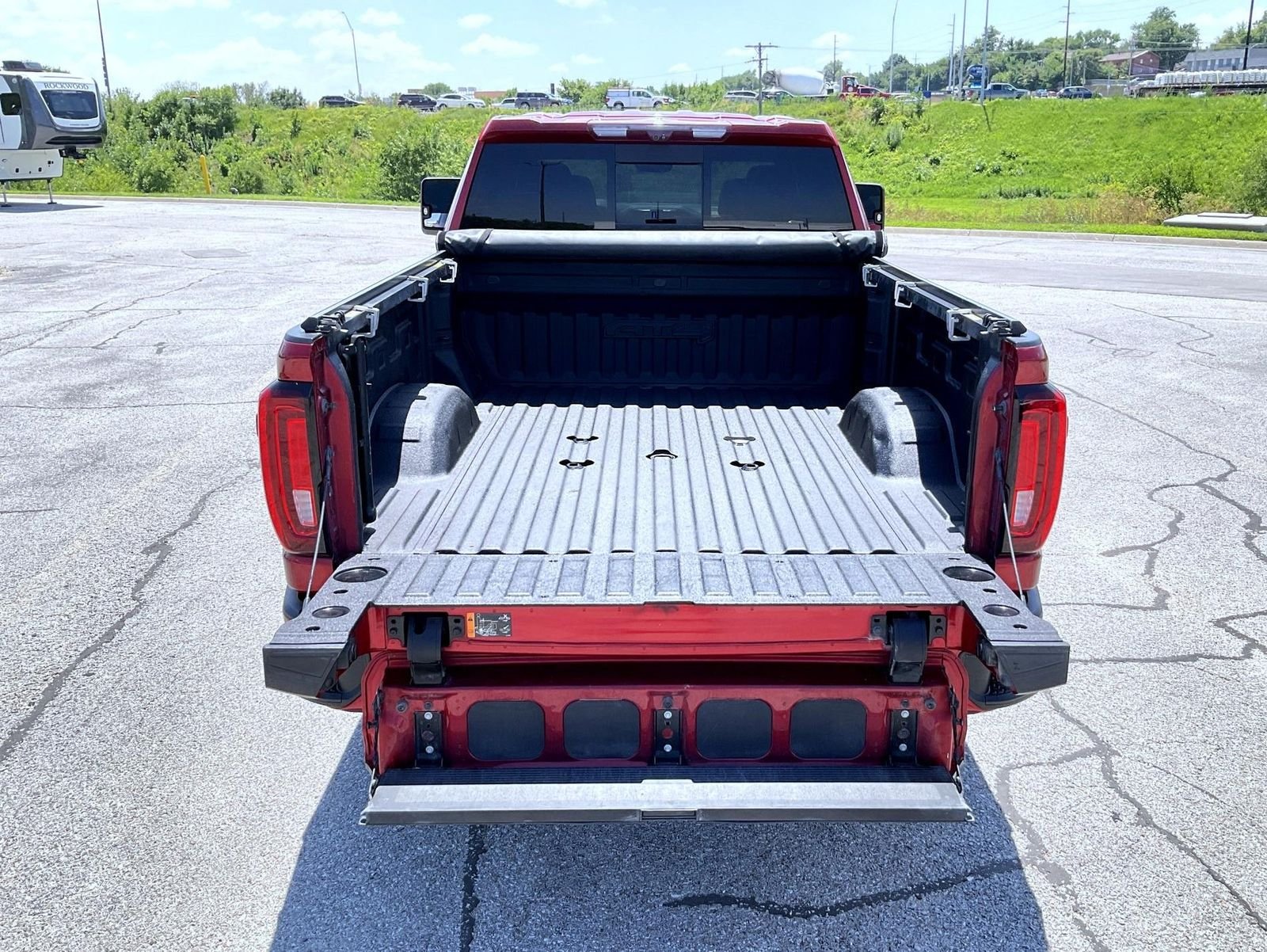 Used 2021 Red GMC AT4 image 22