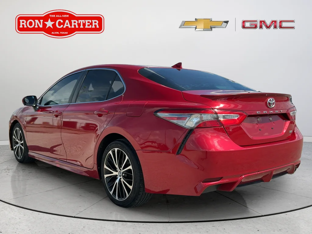 Used 2019 Red Toyota SE image 4