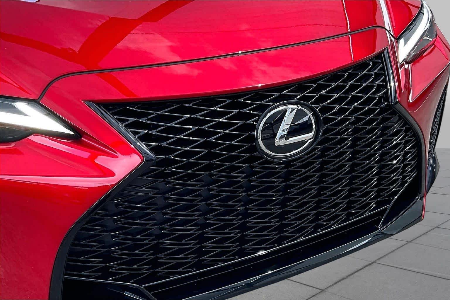 Used 2025 Infrared Lexus F SPORT Design image 30