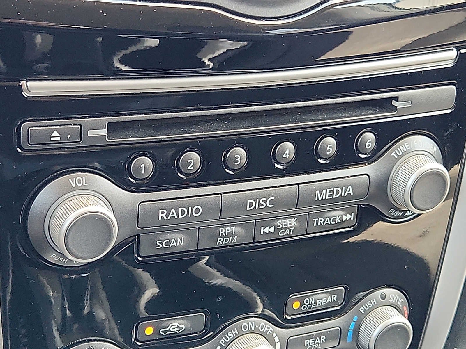 Used 2019 White Nissan S image 18