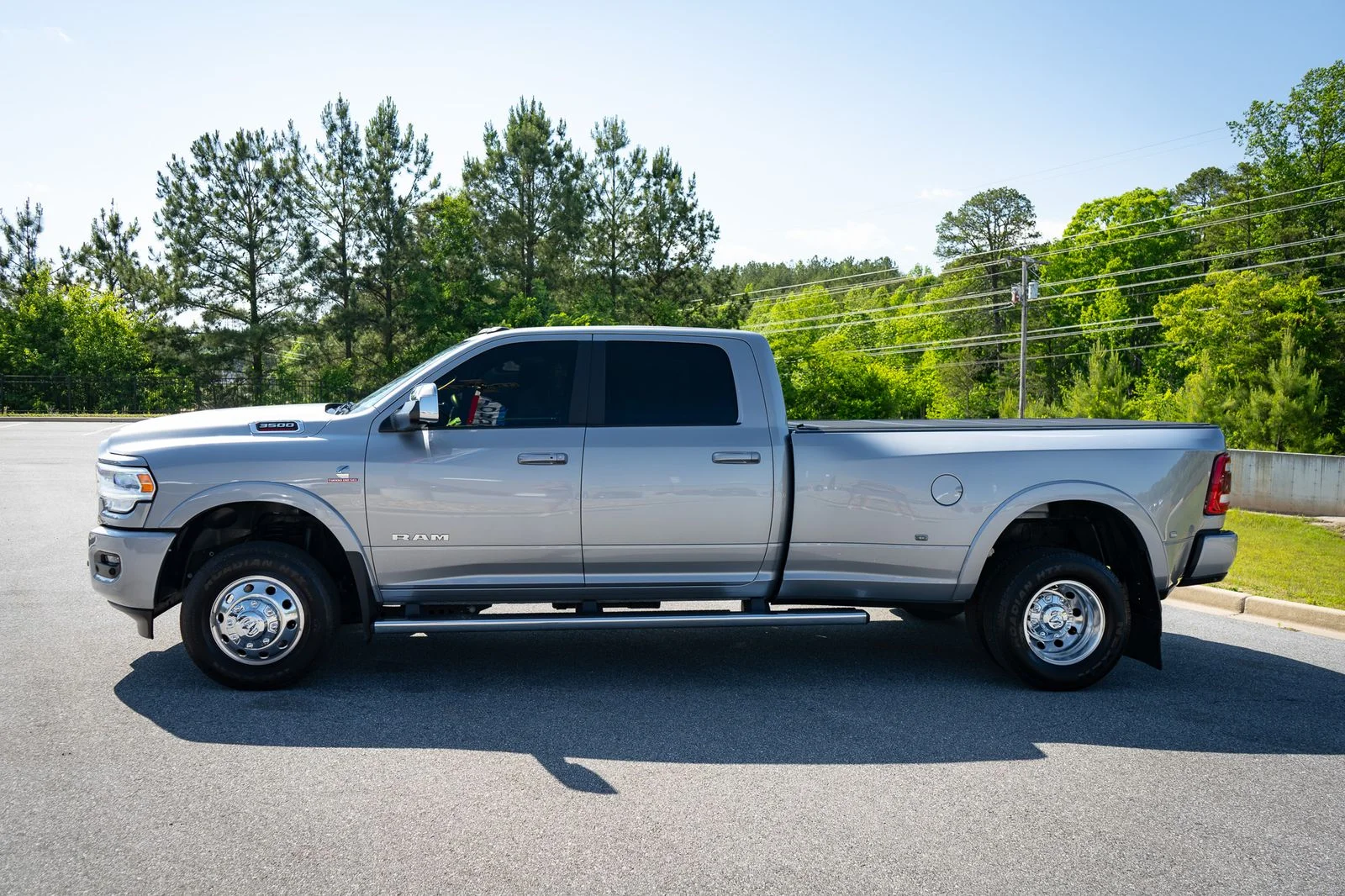 Used 2022 Silver Ram Laramie image 5