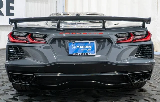 2027 Chevrolet Corvette 2LT - Photo 7