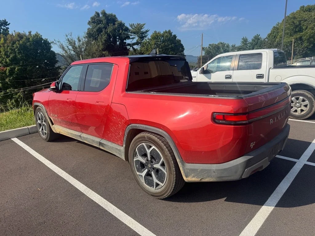 Used 2022 Red Rivian Adventure image 16